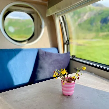 Enkel, Romslig Og Kul Campingvogn Moskenes