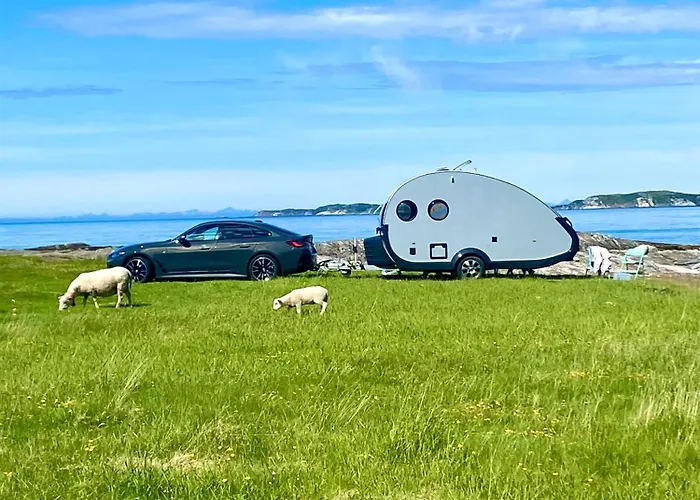 Enkel, Romslig Og Kul Campingvogn